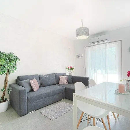 Magic Apartment